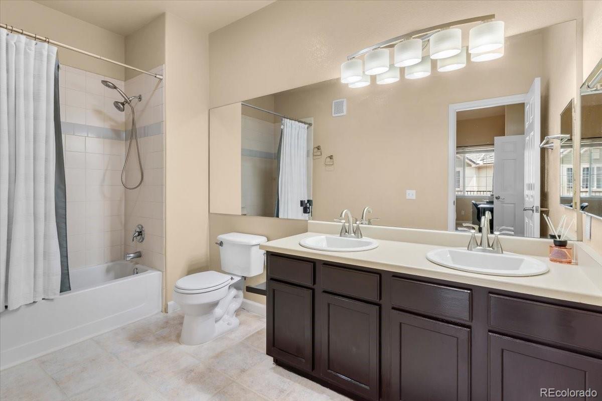 MLS Image #11 for 22655 e ontario drive,aurora, Colorado