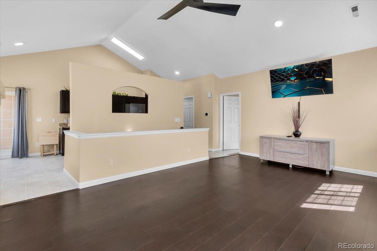 MLS Image #3 for 22655 e ontario drive,aurora, Colorado