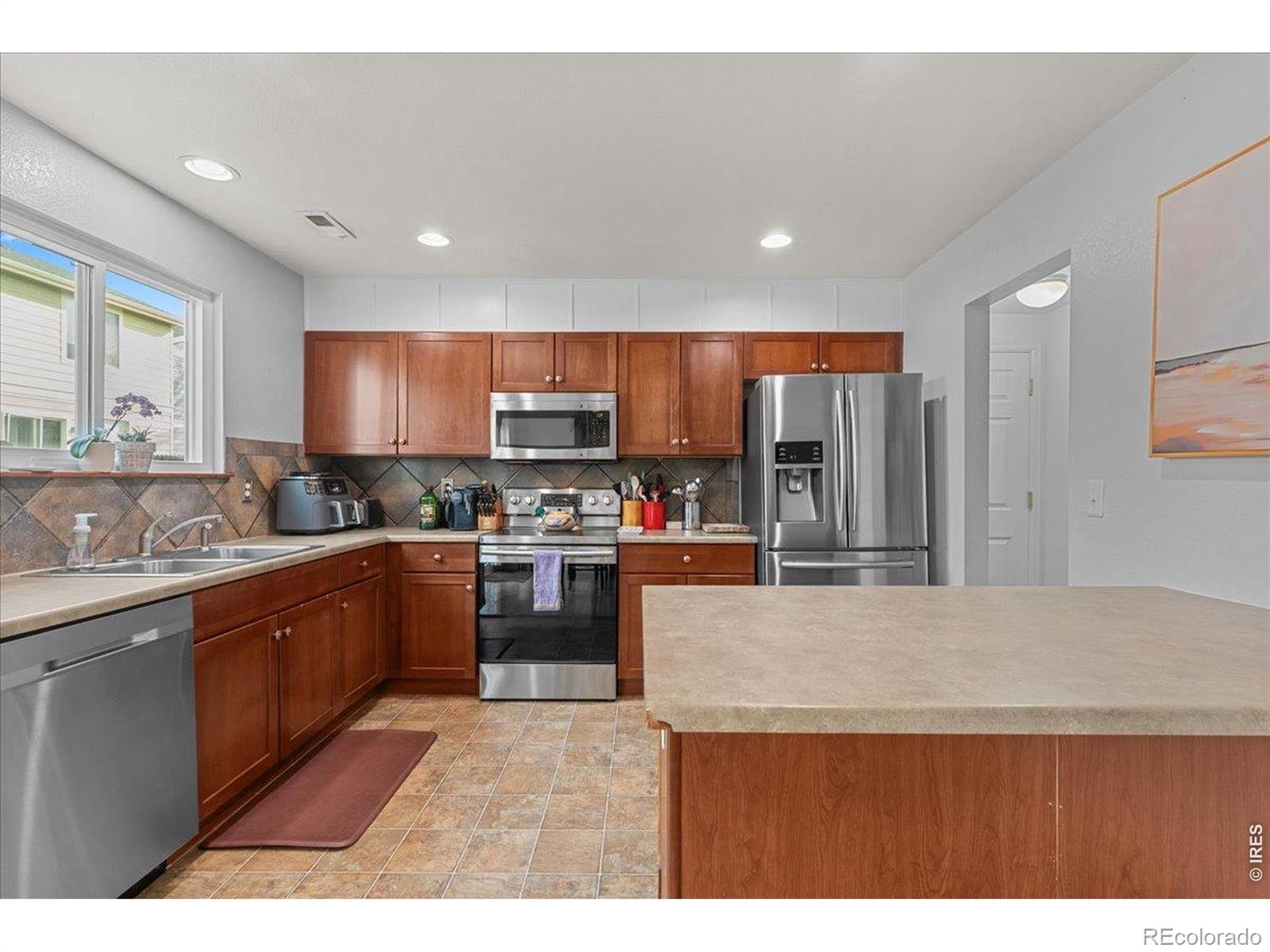 MLS Image #6 for 10596  forester place,longmont, Colorado