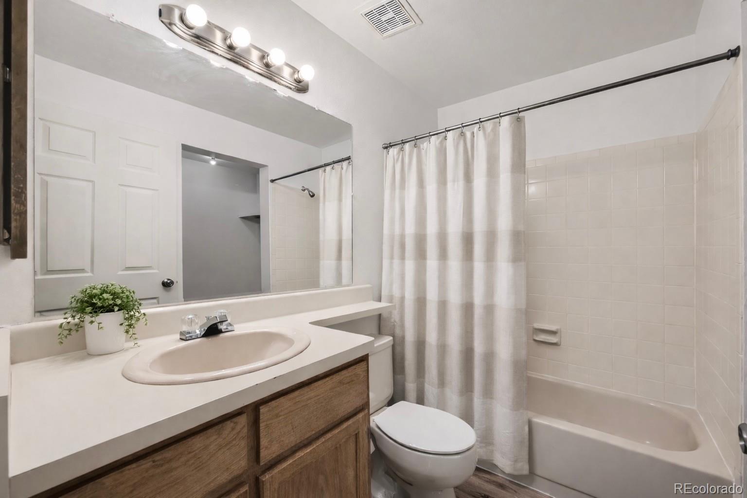 MLS Image #13 for 18073 e ohio avenue 203,aurora, Colorado