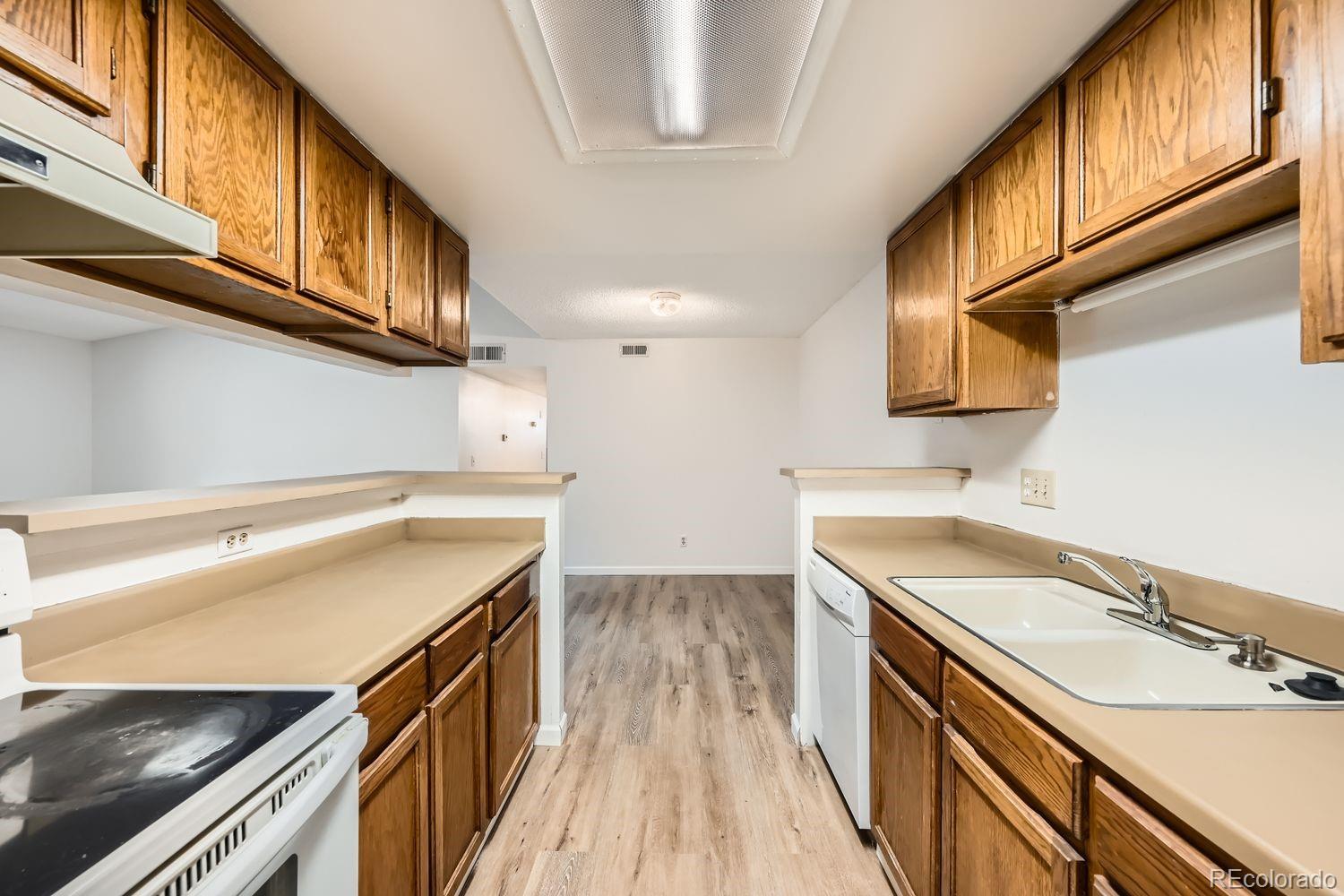 MLS Image #4 for 18073 e ohio avenue 203,aurora, Colorado
