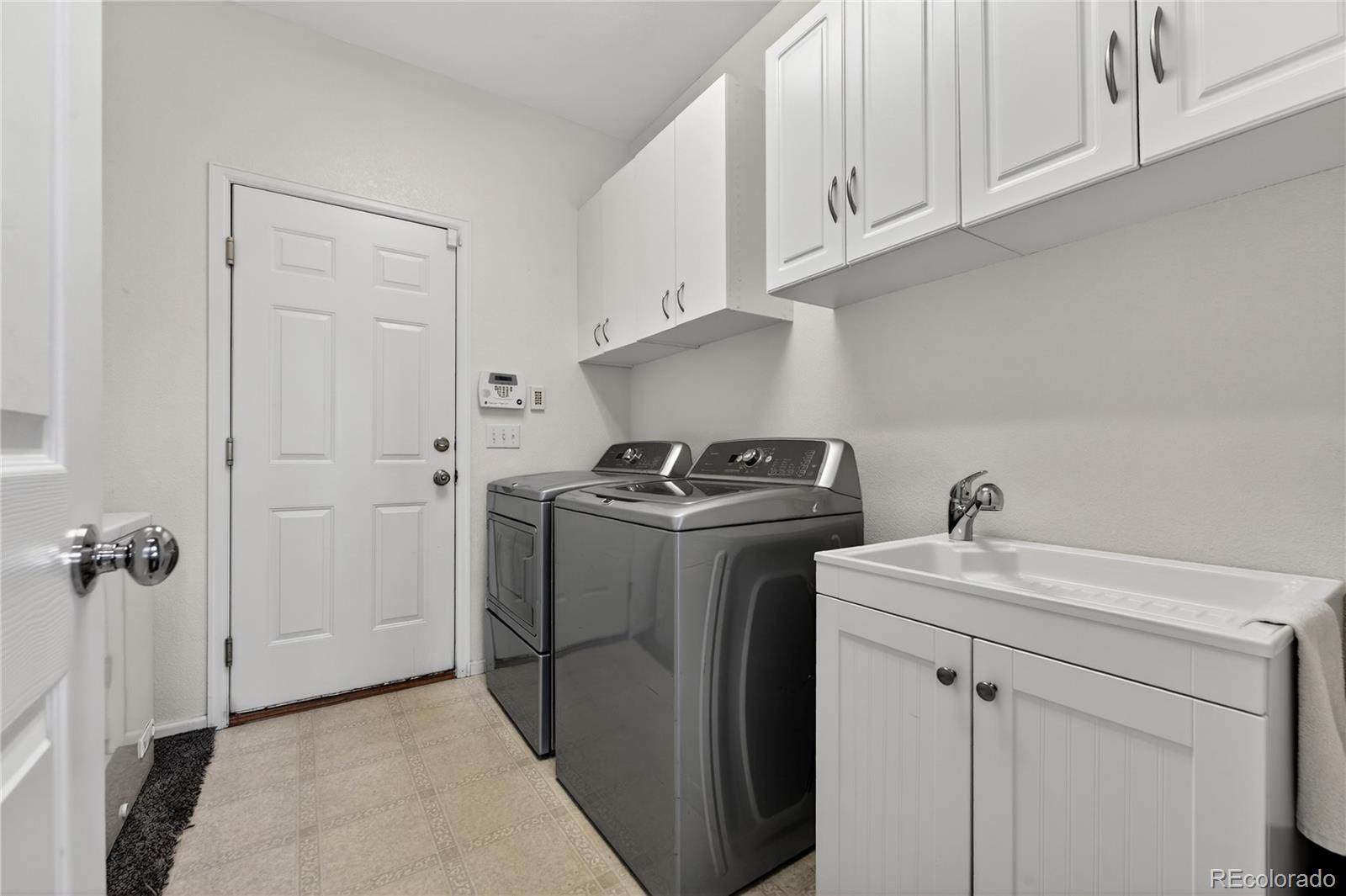 MLS Image #20 for 6047 s ukraine street,aurora, Colorado
