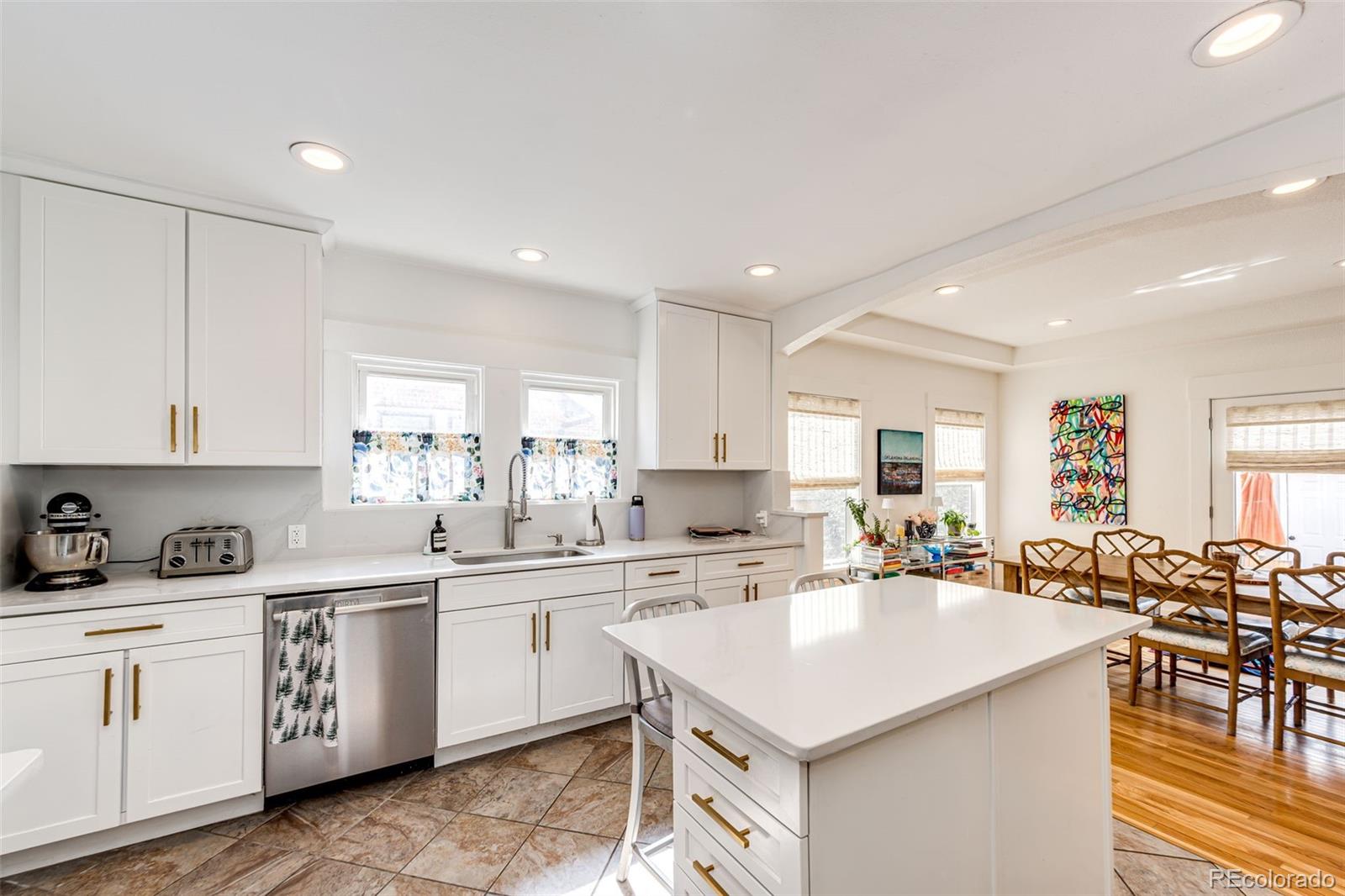 MLS Image #13 for 1321 s franklin street,denver, Colorado