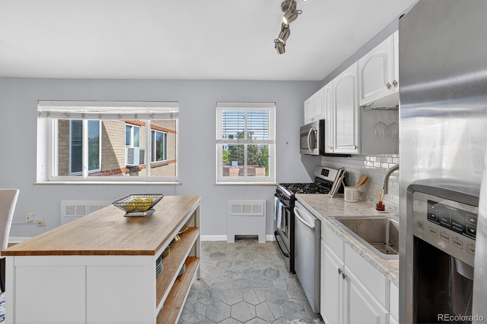 MLS Image #14 for 1101  bellaire street,denver, Colorado
