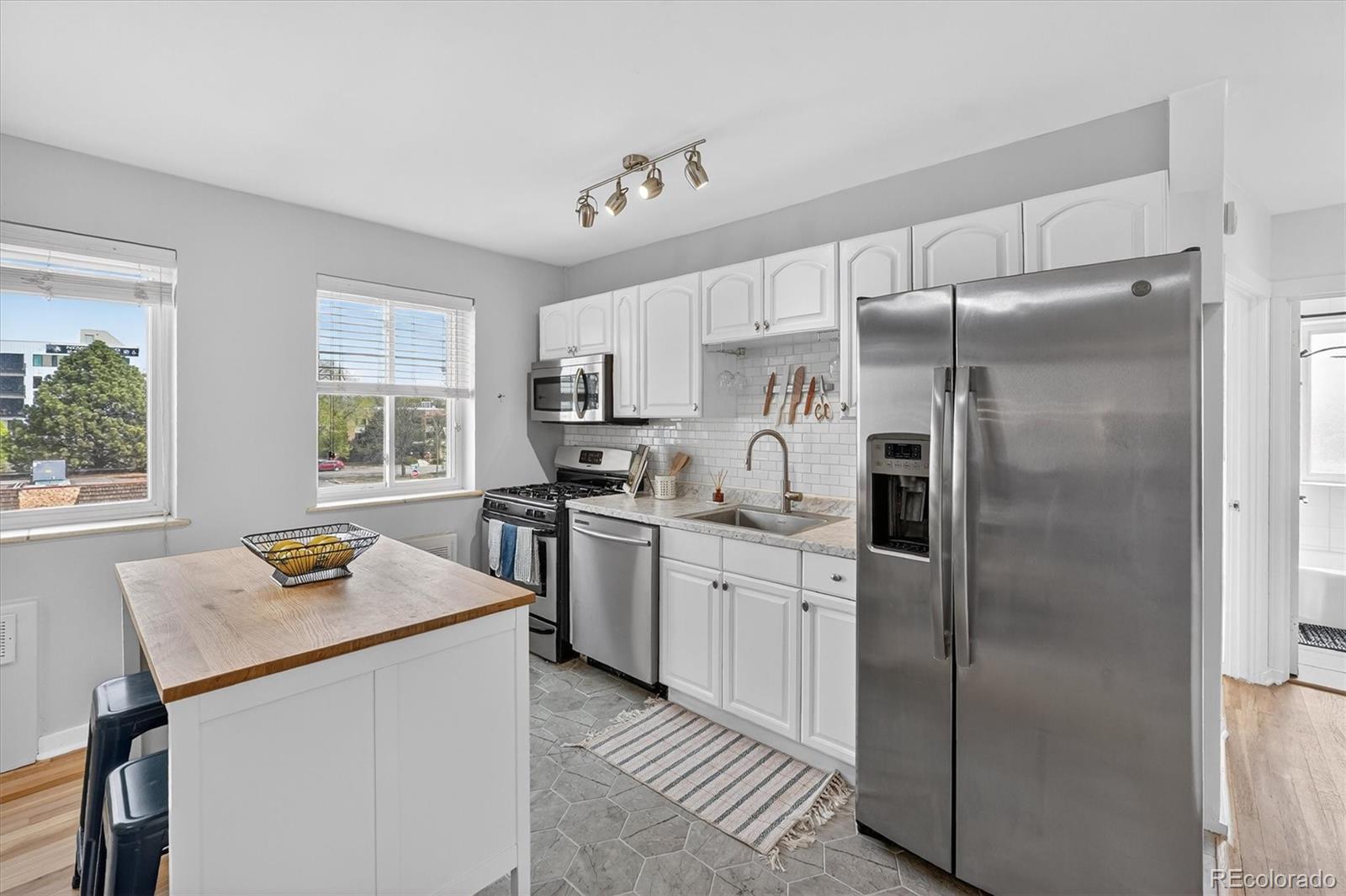 MLS Image #9 for 1101  bellaire street,denver, Colorado