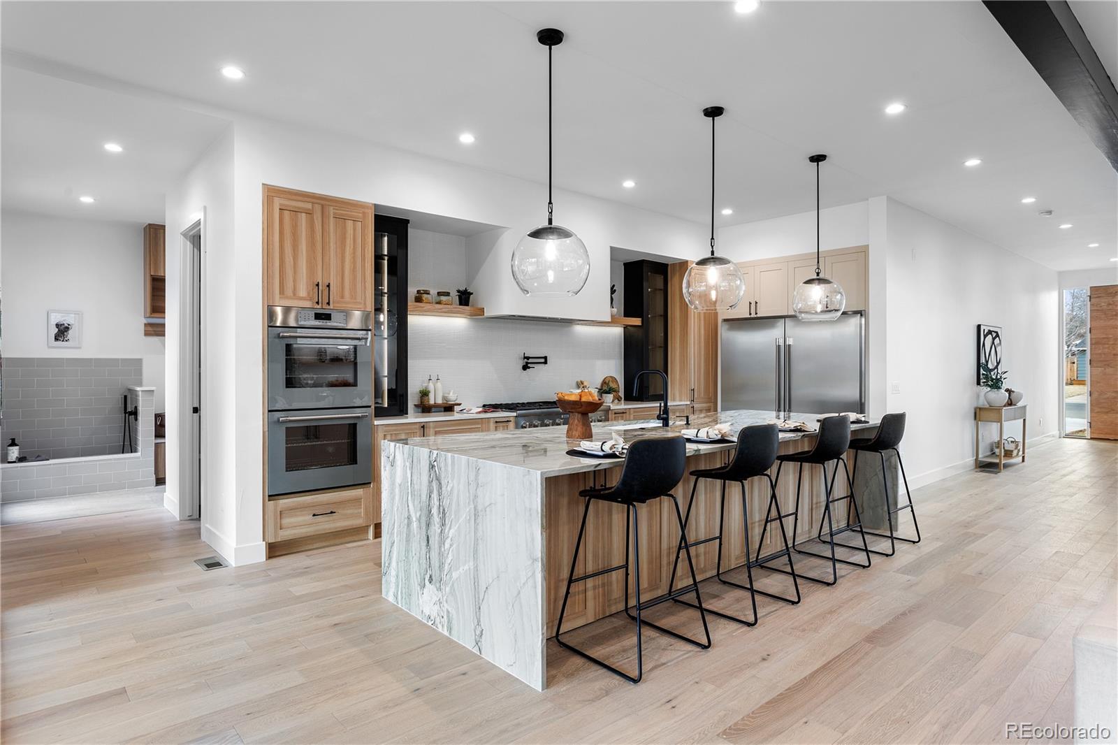 MLS Image #10 for 2701 s cook street,denver, Colorado