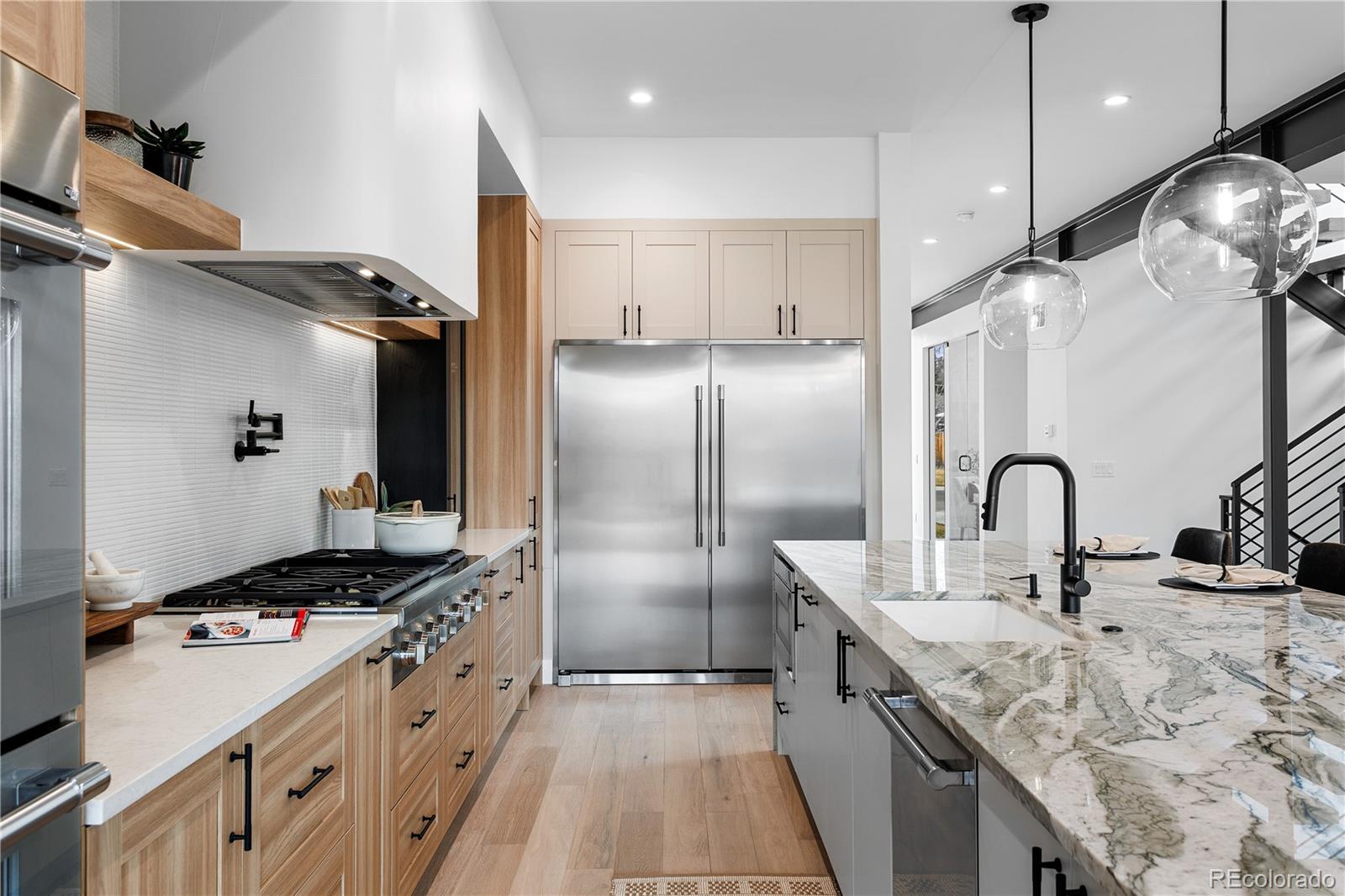MLS Image #13 for 2701 s cook street,denver, Colorado