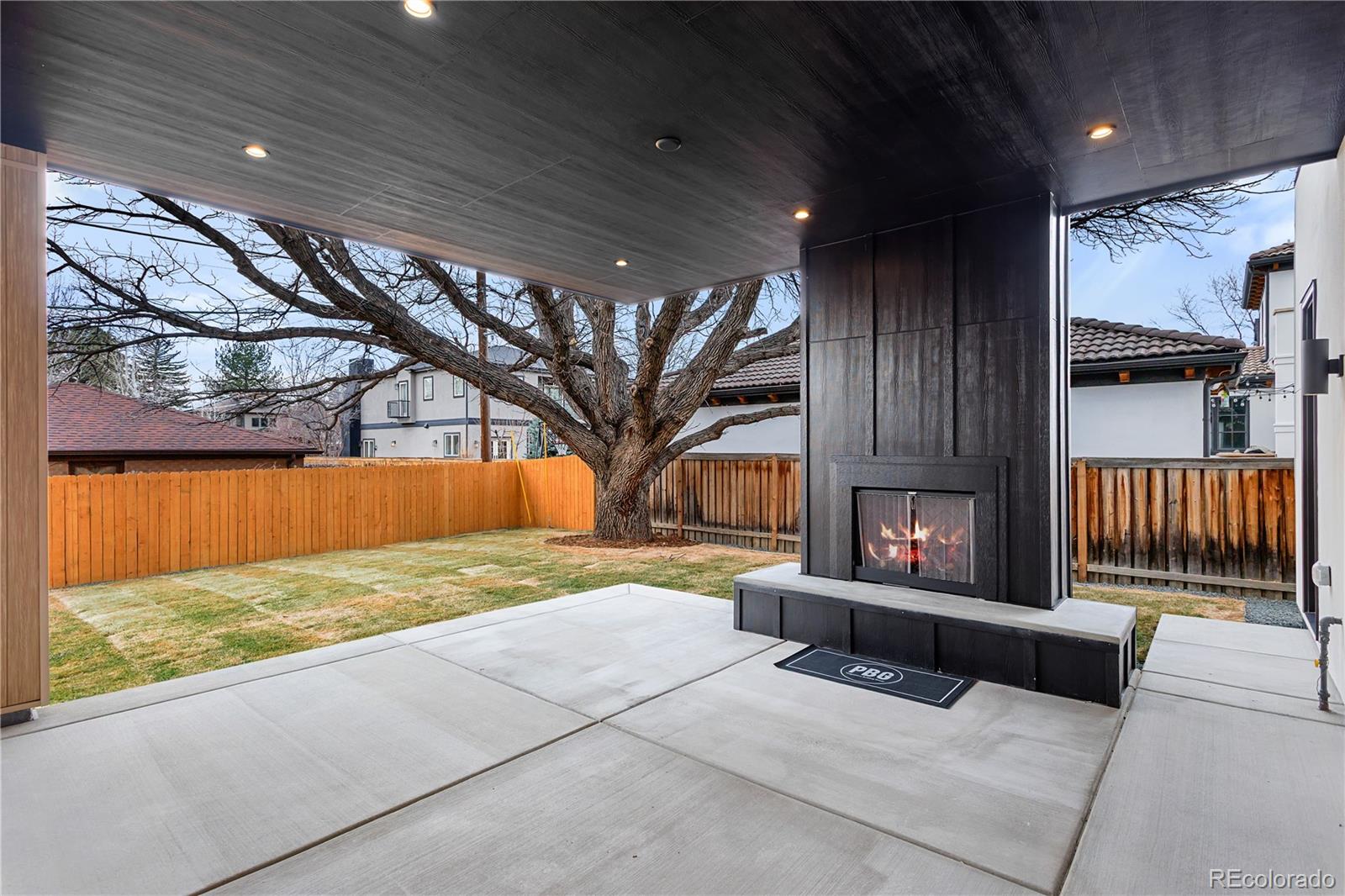 MLS Image #19 for 2701 s cook street,denver, Colorado
