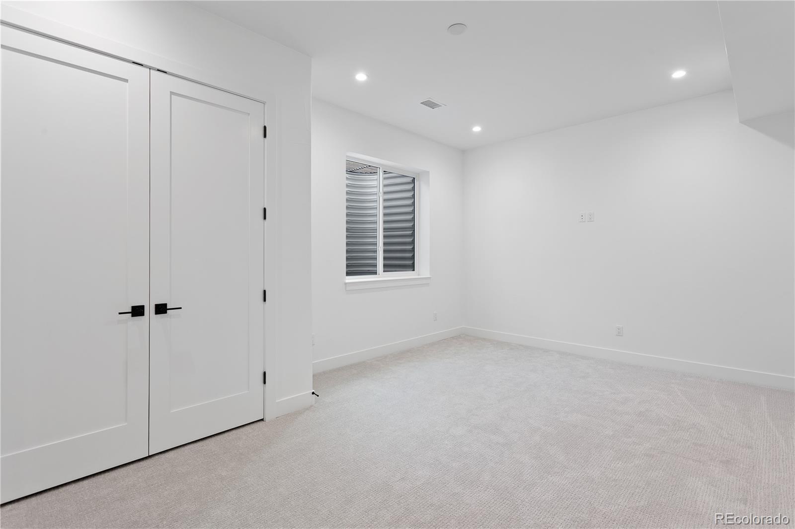 MLS Image #41 for 2701 s cook street,denver, Colorado