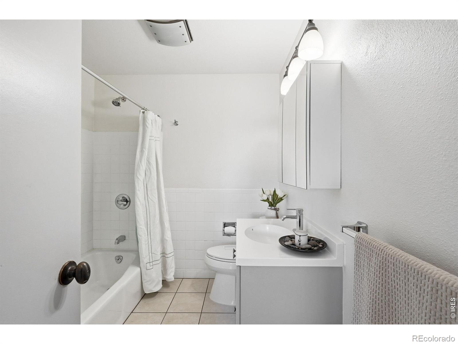 MLS Image #16 for 130  cherokee way,boulder, Colorado