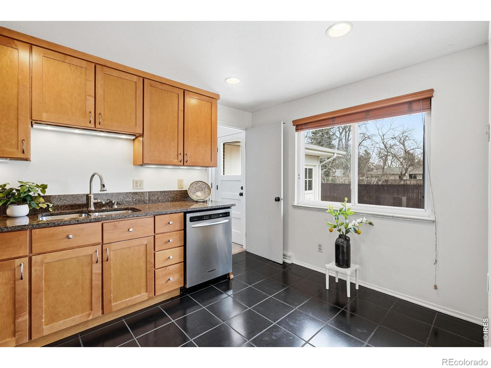 MLS Image #8 for 130  cherokee way,boulder, Colorado