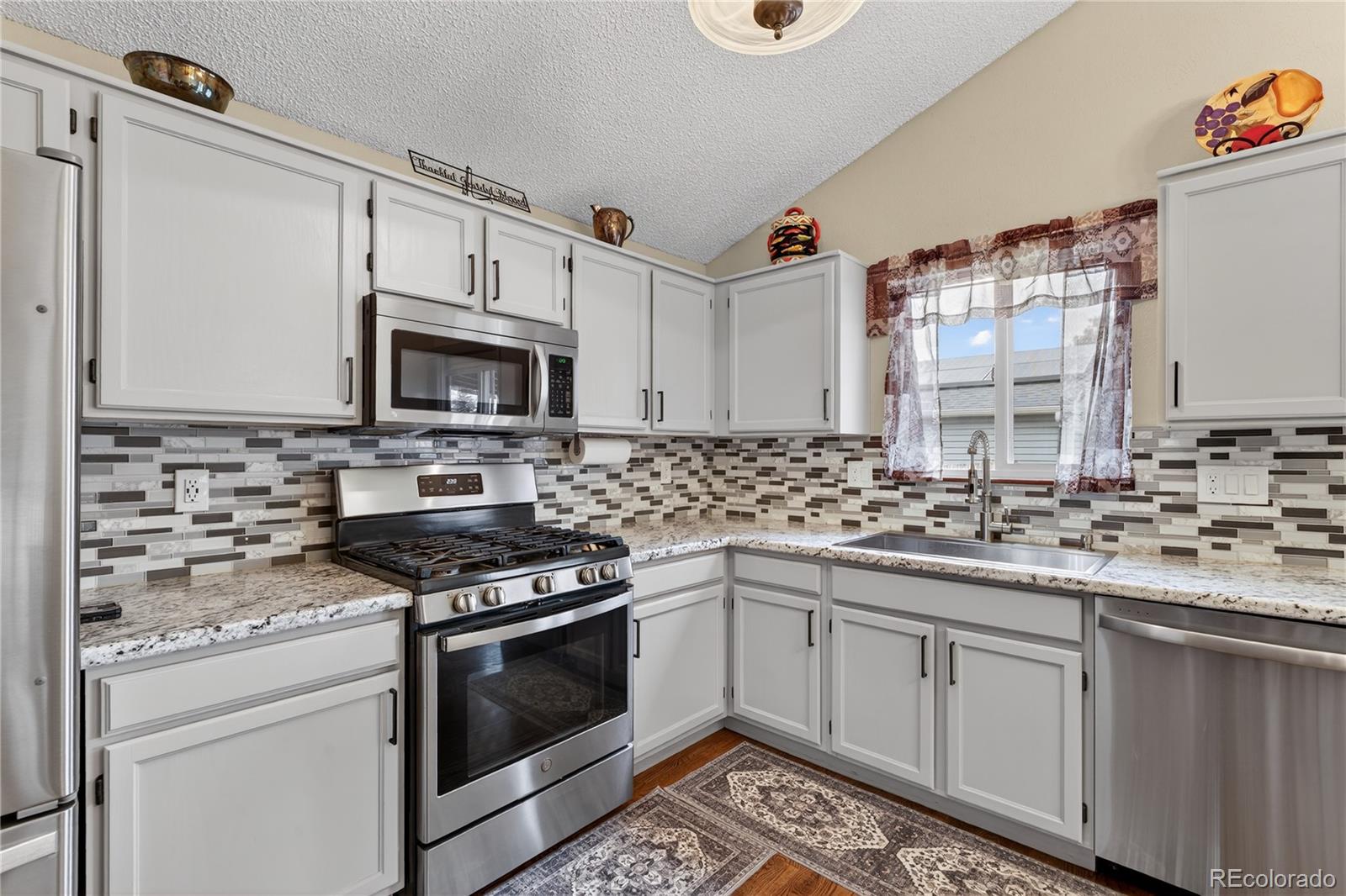 MLS Image #6 for 11632 w lake avenue,littleton, Colorado