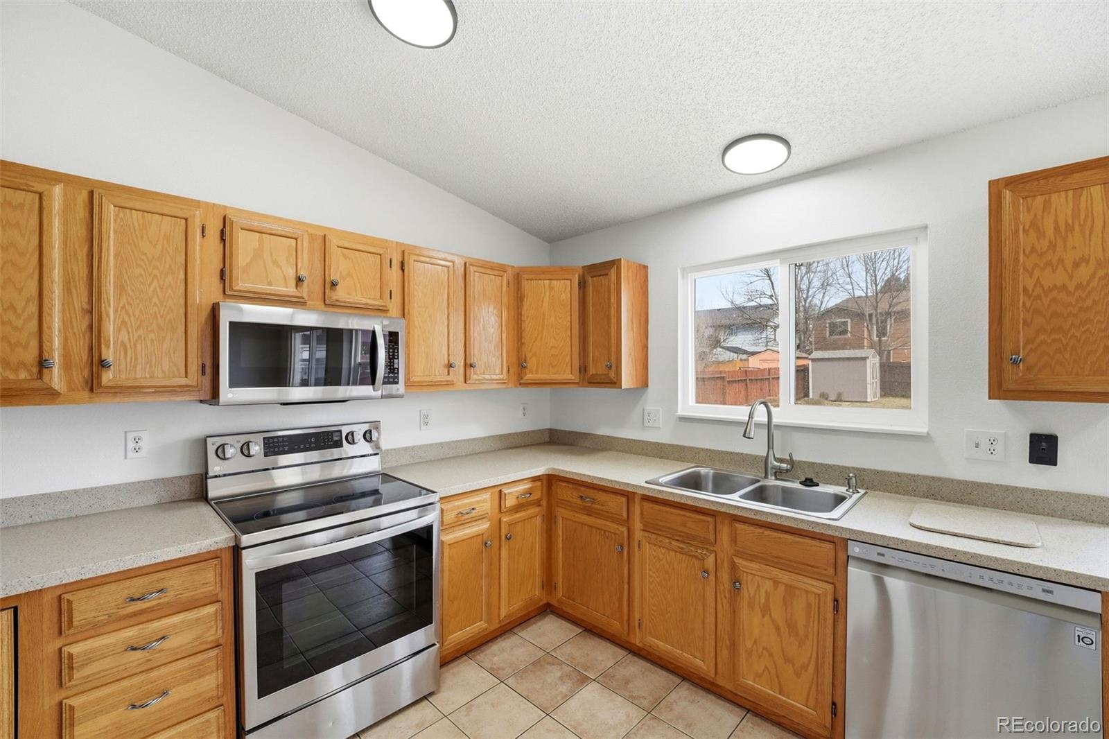 MLS Image #8 for 425  garwood court,colorado springs, Colorado