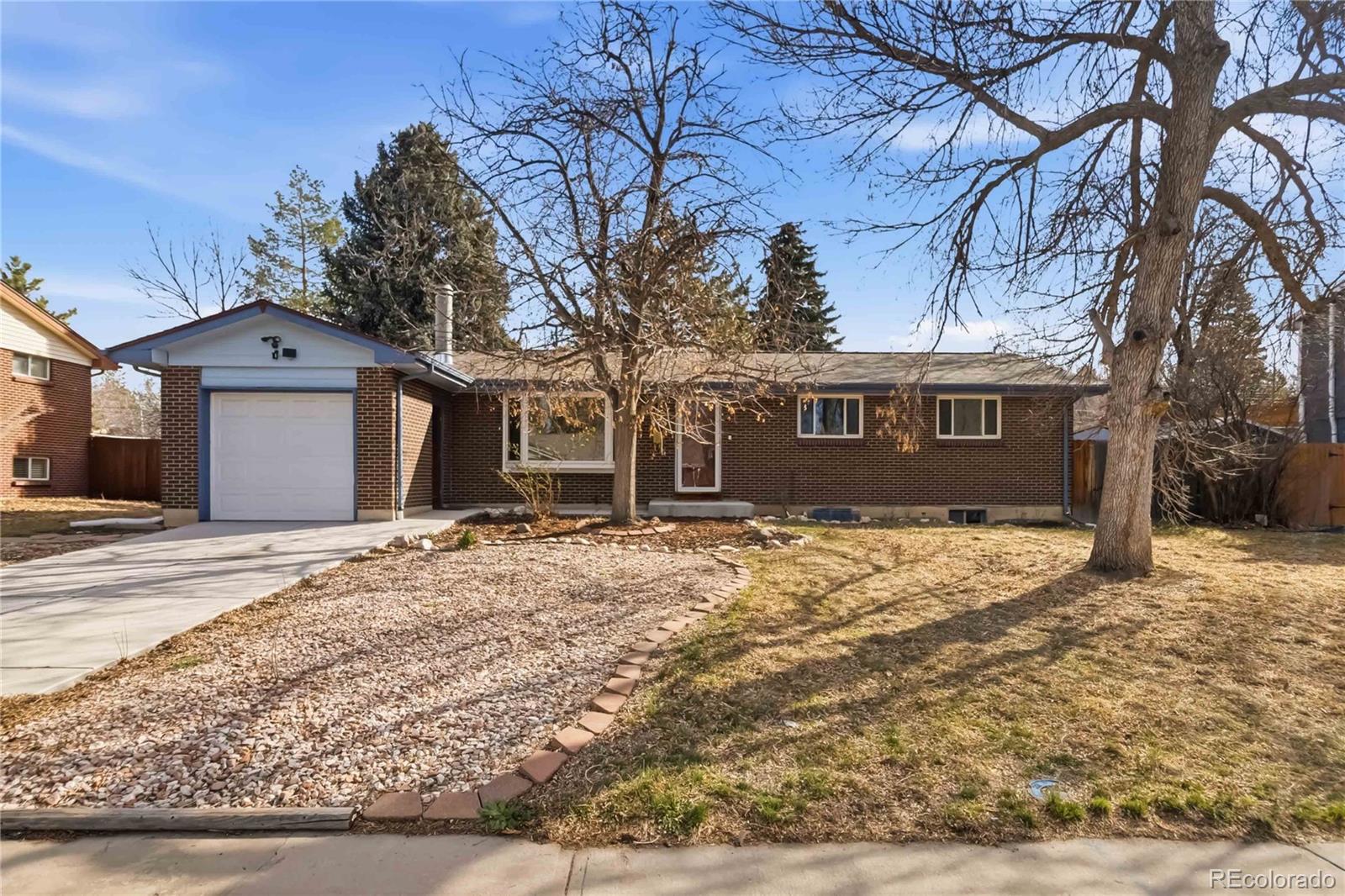 MLS Image #1 for 675 w fremont drive,littleton, Colorado