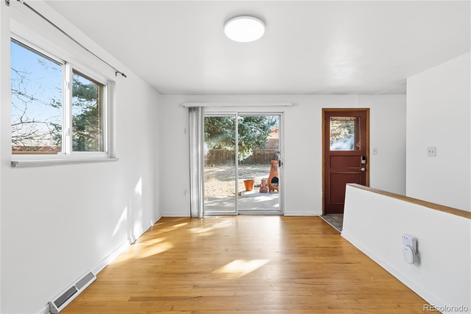 MLS Image #10 for 675 w fremont drive,littleton, Colorado