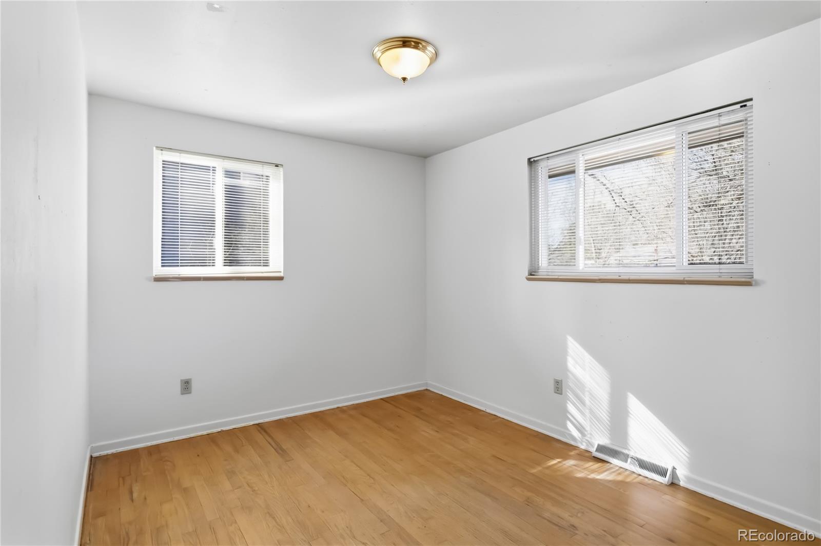 MLS Image #22 for 675 w fremont drive,littleton, Colorado