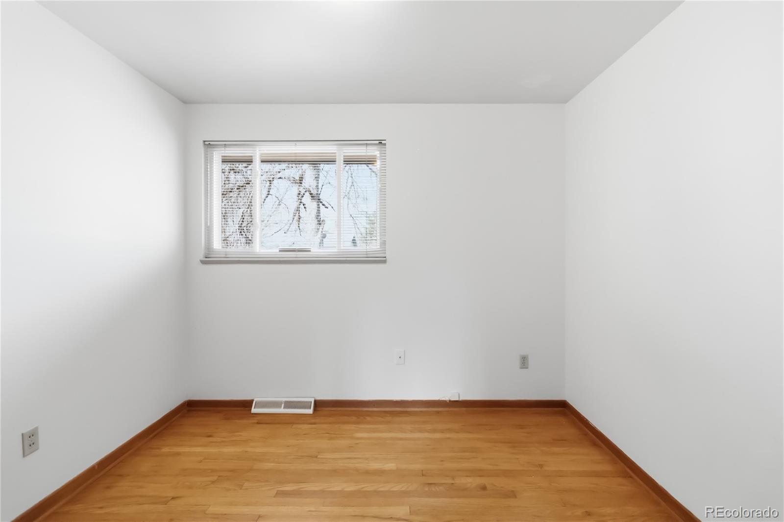 MLS Image #24 for 675 w fremont drive,littleton, Colorado