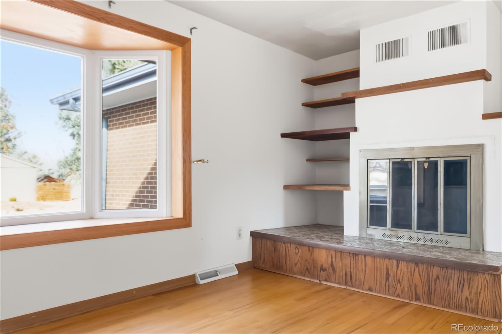 MLS Image #6 for 675 w fremont drive,littleton, Colorado