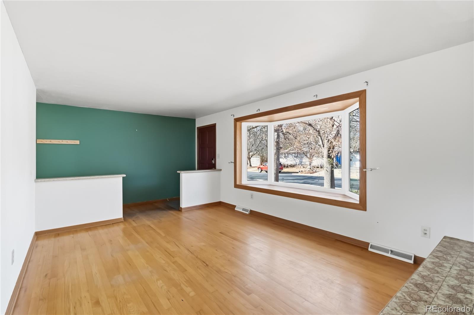 MLS Image #7 for 675 w fremont drive,littleton, Colorado