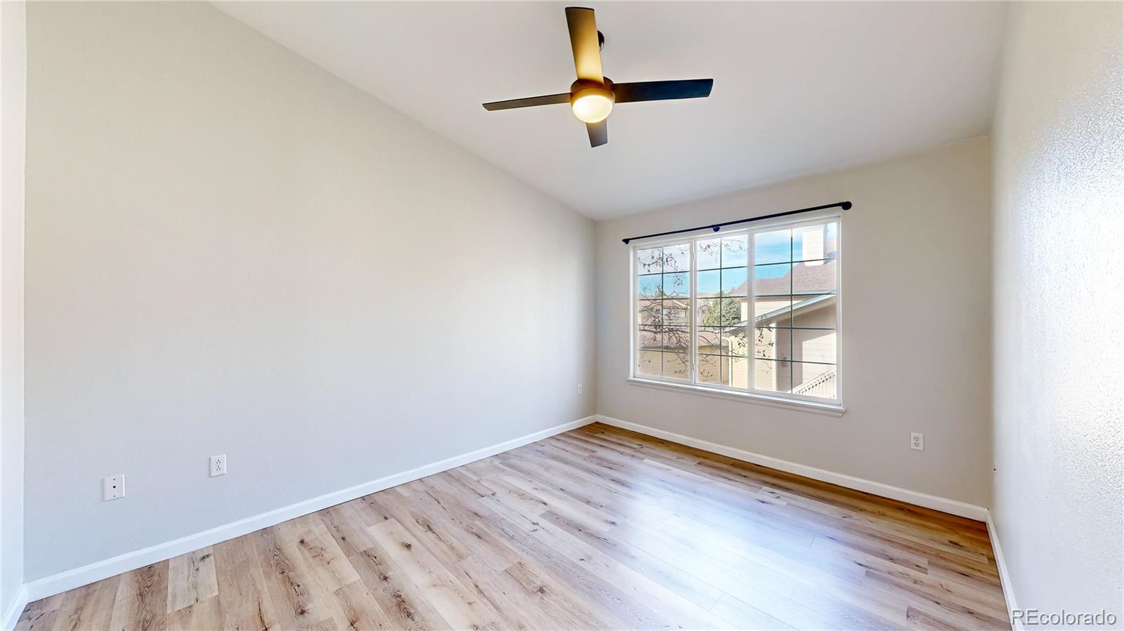 MLS Image #15 for 10035 e carolina place,aurora, Colorado