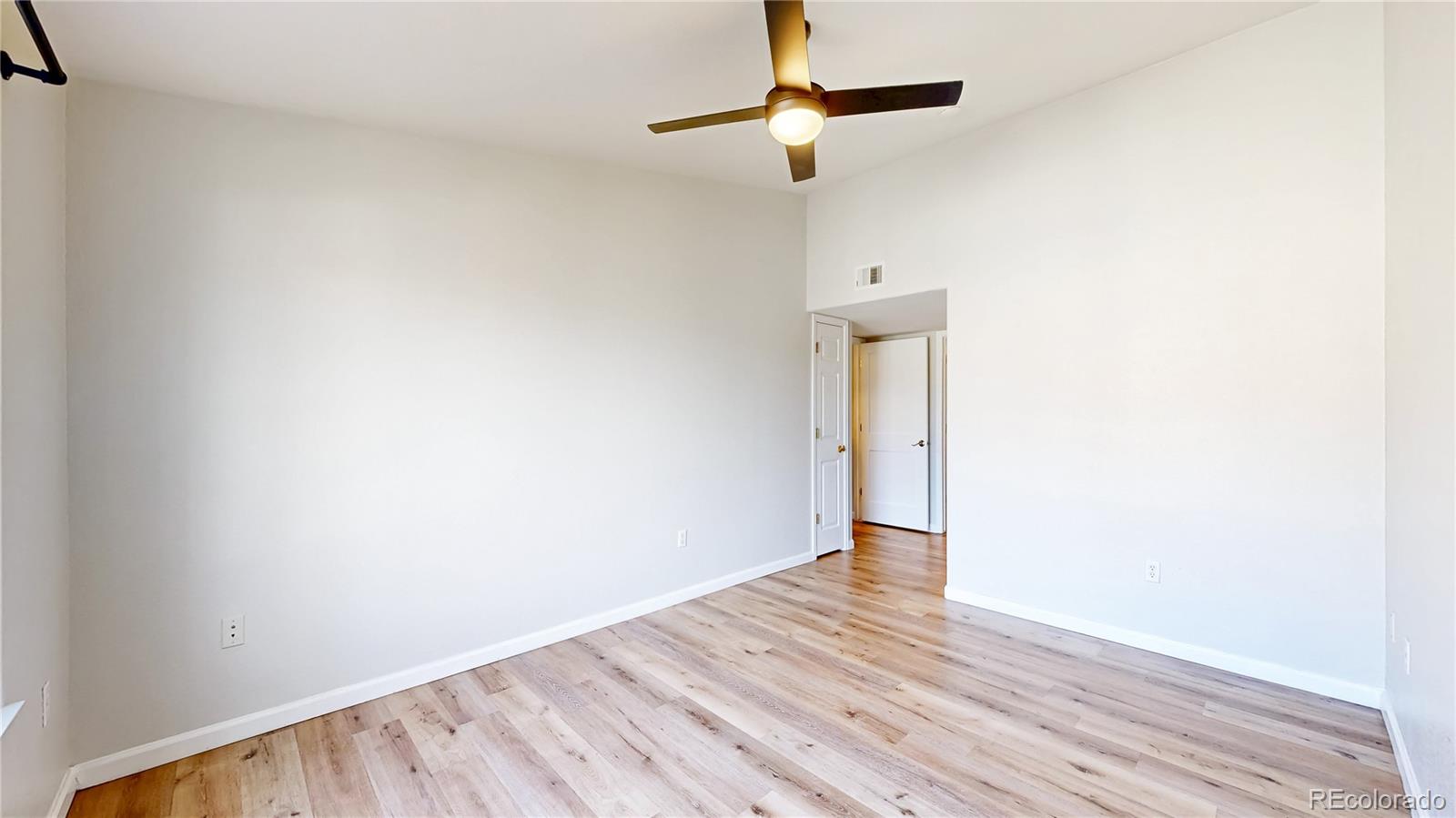 MLS Image #16 for 10035 e carolina place,aurora, Colorado