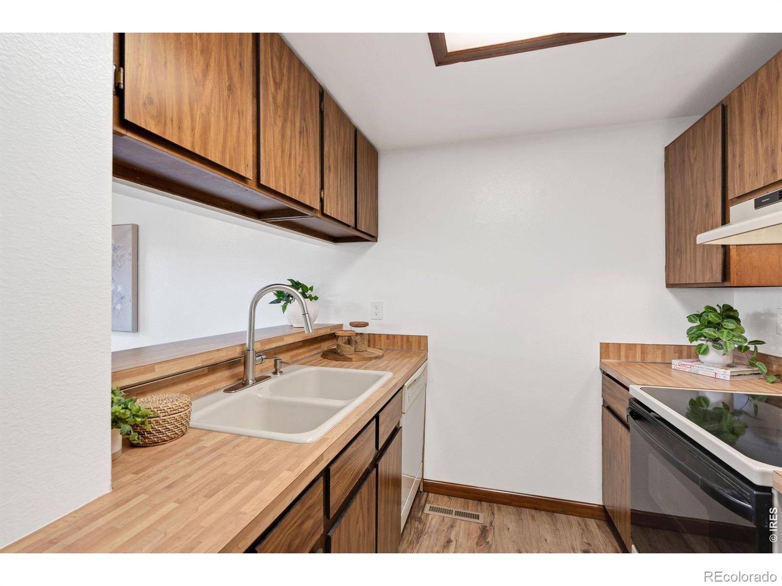 MLS Image #12 for 1900  real court,fort collins, Colorado