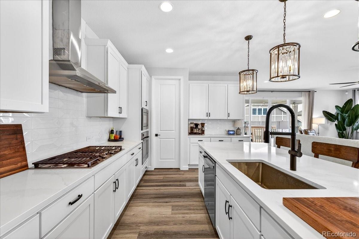 MLS Image #3 for 7115 s yantley way,aurora, Colorado
