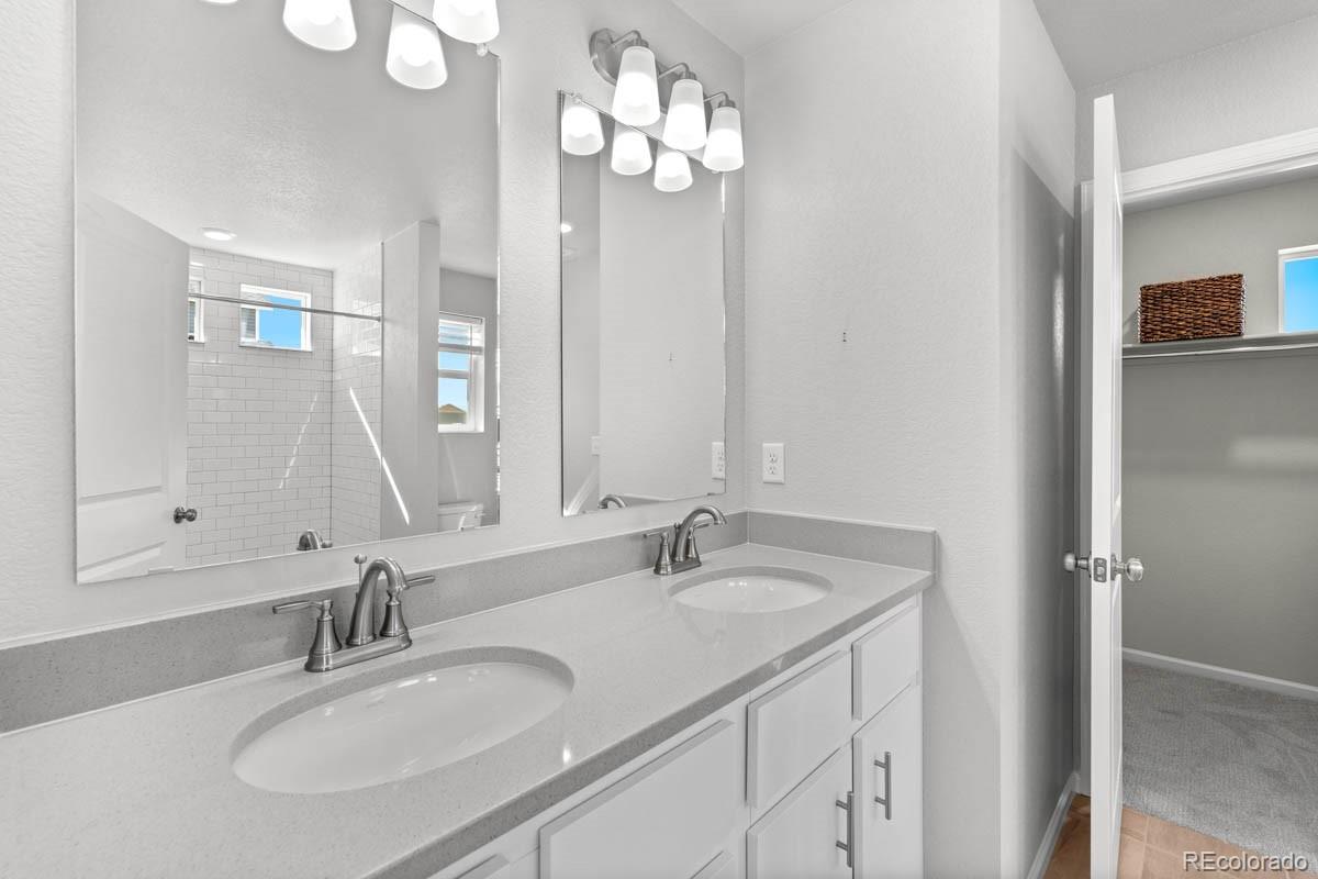MLS Image #14 for 10158  scranton court,commerce city, Colorado