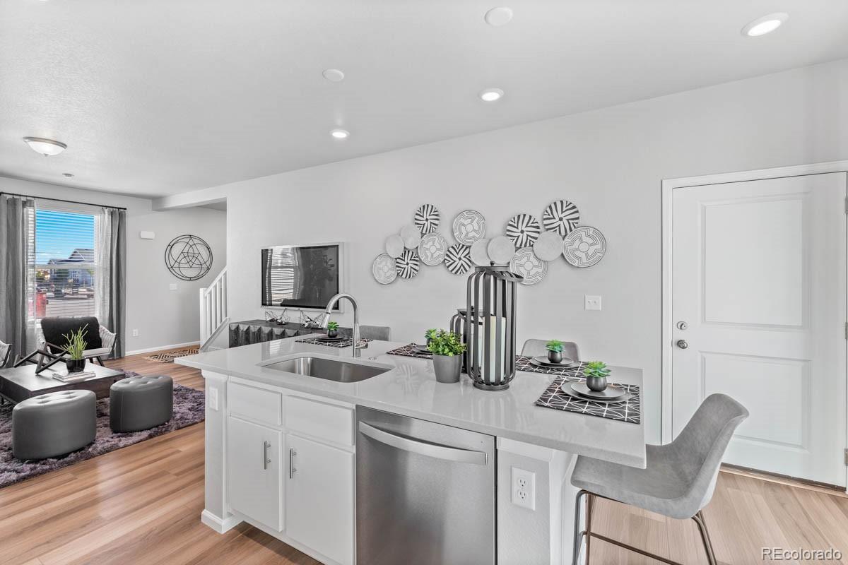 MLS Image #4 for 10158  scranton court,commerce city, Colorado