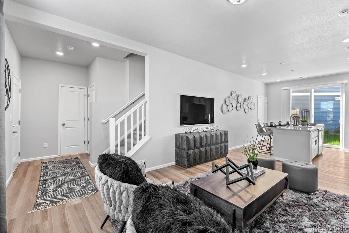 MLS Image #5 for 10158  scranton court,commerce city, Colorado