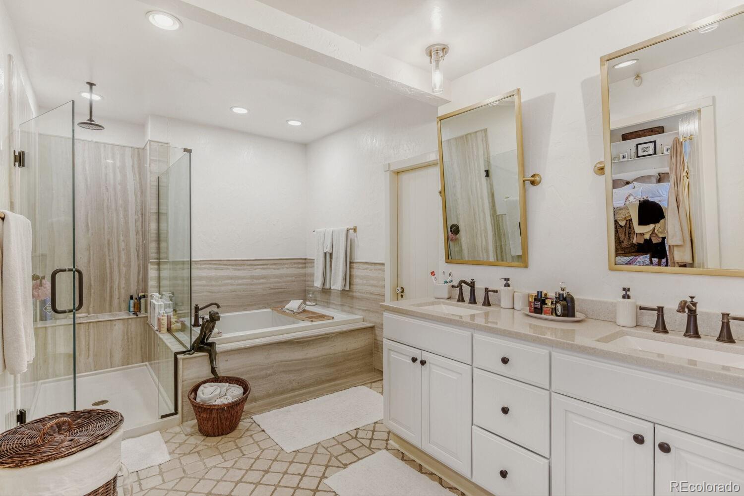 MLS Image #14 for 2001 e 1st avenue,denver, Colorado