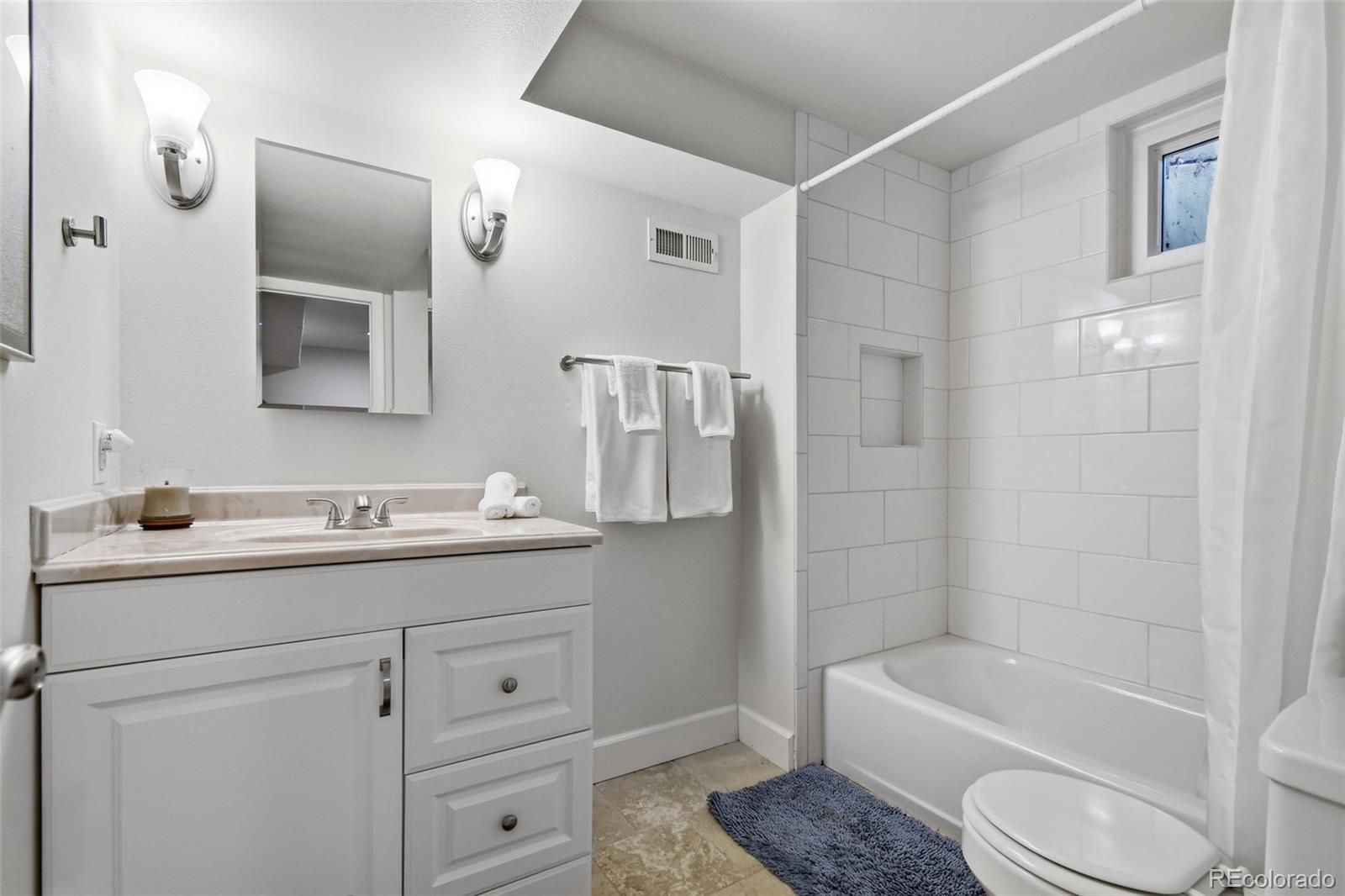 MLS Image #28 for 3561 s oneida way,denver, Colorado