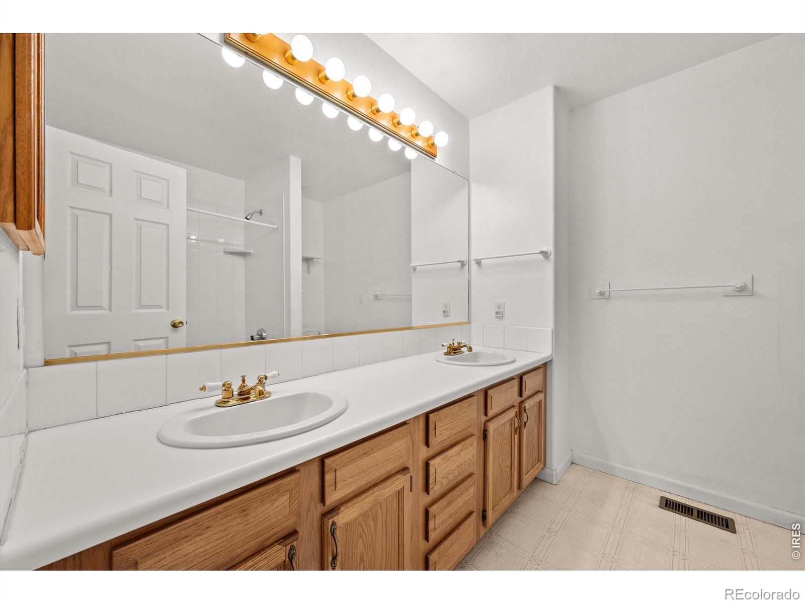 MLS Image #23 for 1633  glen moor drive,lakewood, Colorado