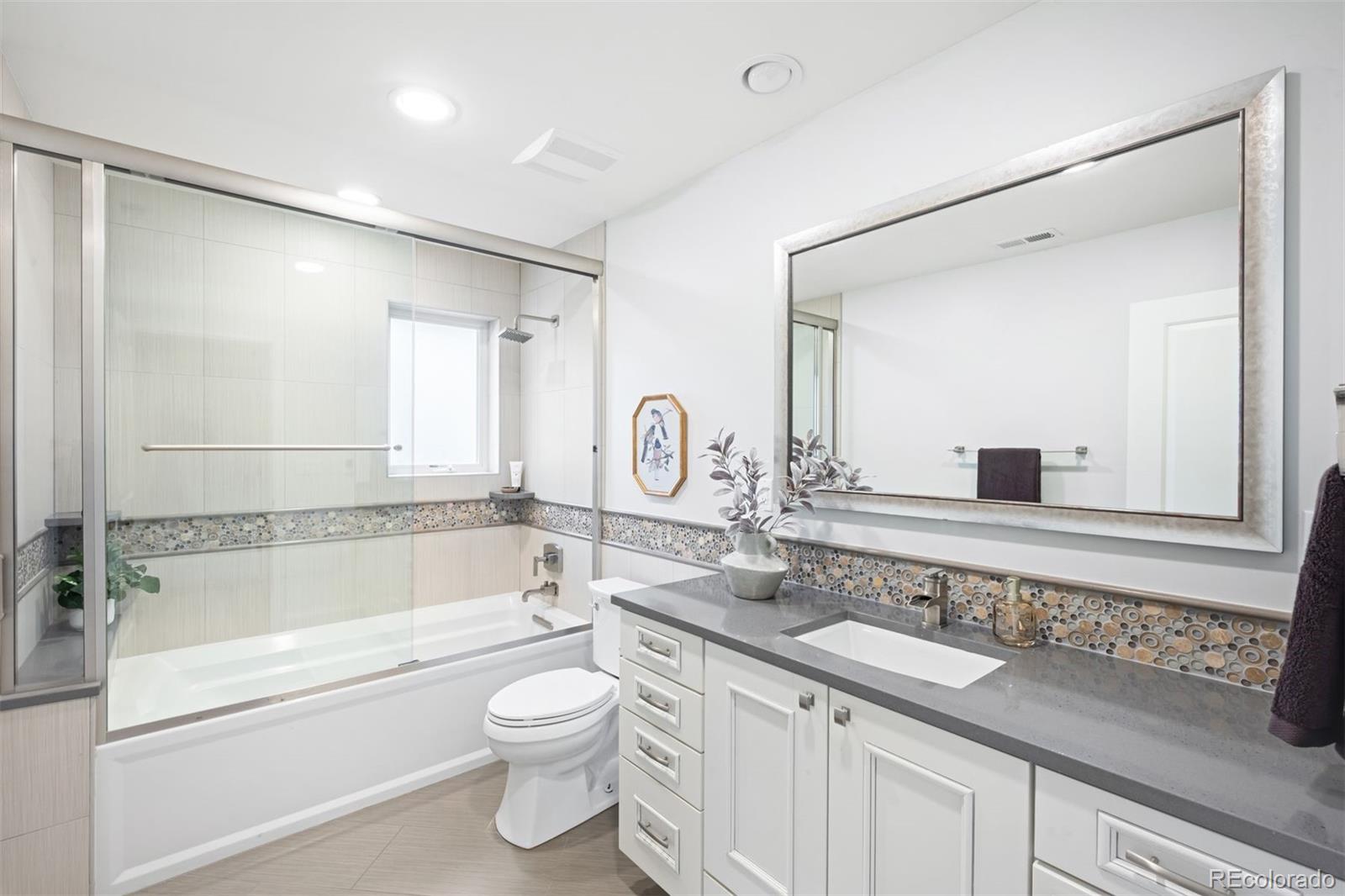 MLS Image #29 for 3128 s dallas court,denver, Colorado