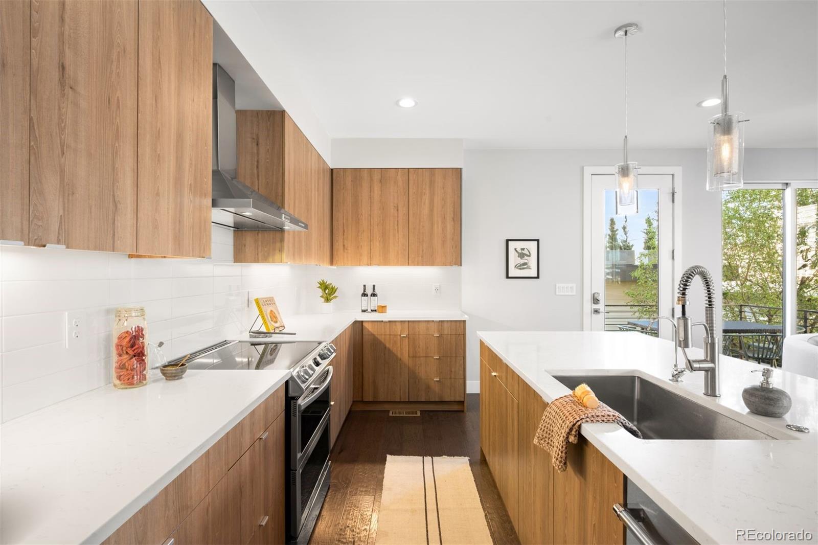 MLS Image #11 for 2765 s sherman street,englewood, Colorado