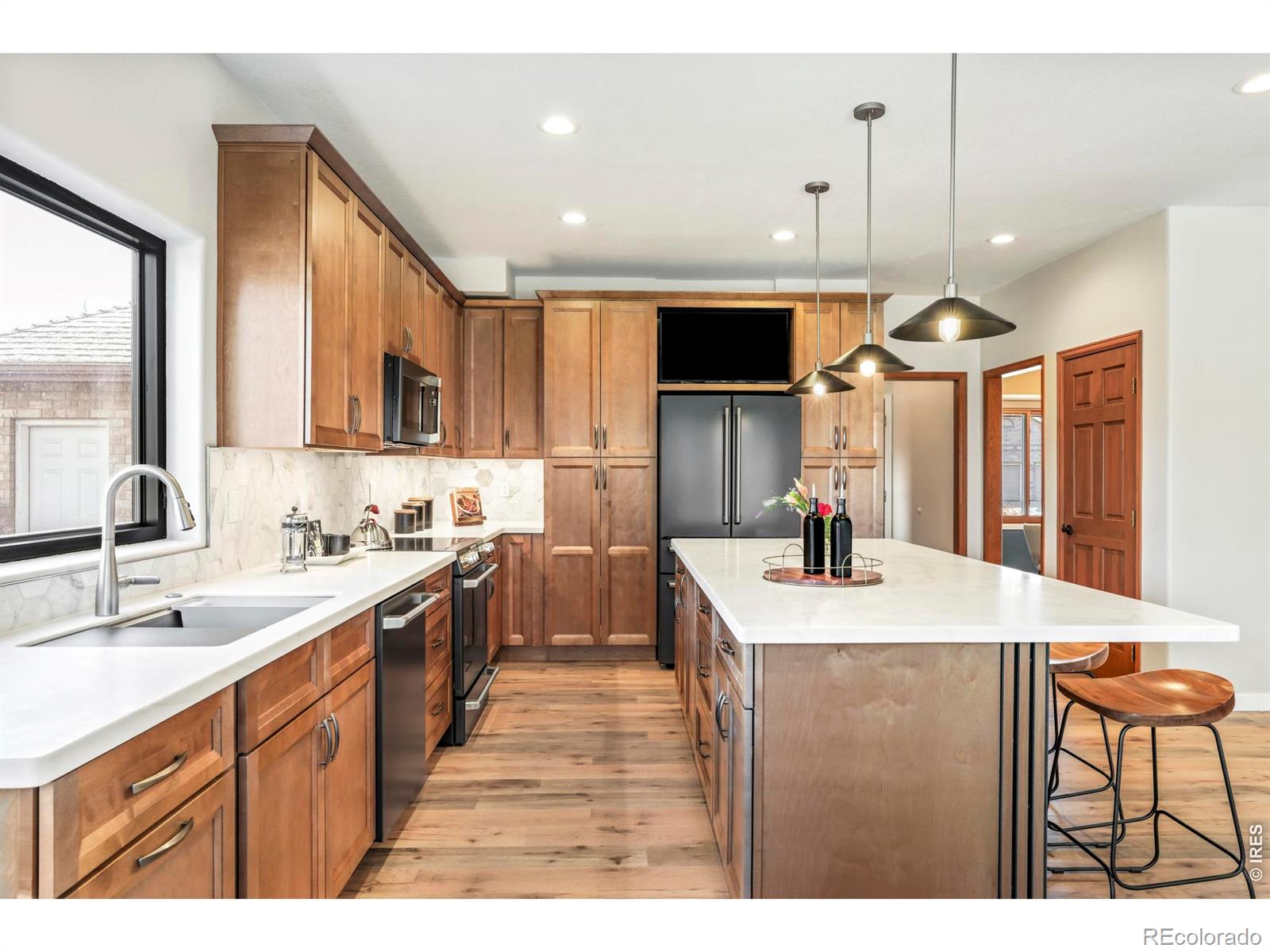 MLS Image #4 for 1991  amethyst drive,longmont, Colorado