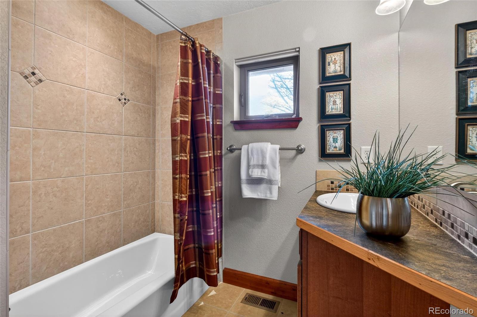 MLS Image #12 for 7204  vallevue drive,greeley, Colorado