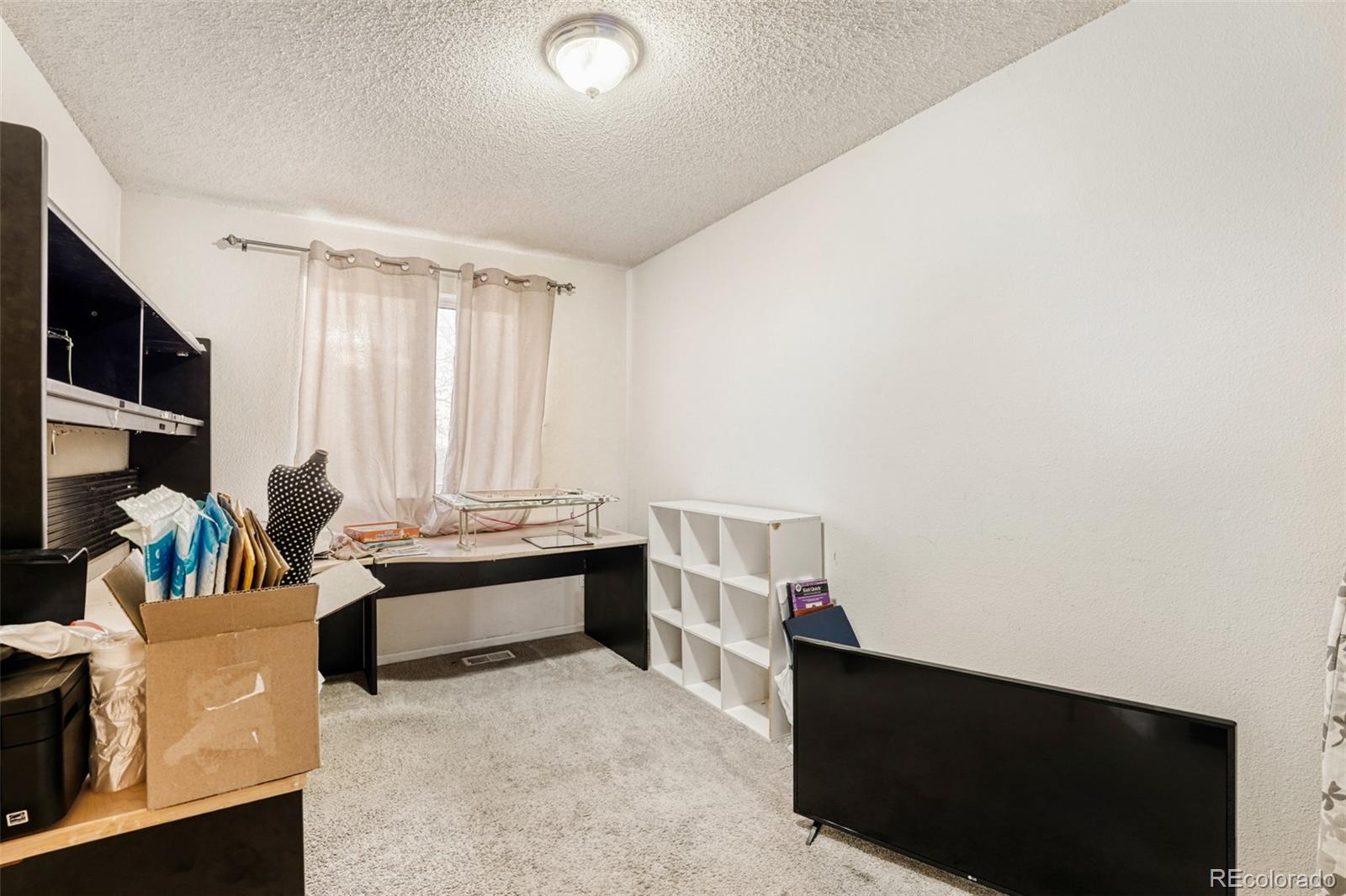 MLS Image #4 for 19356 e 40th place,denver, Colorado