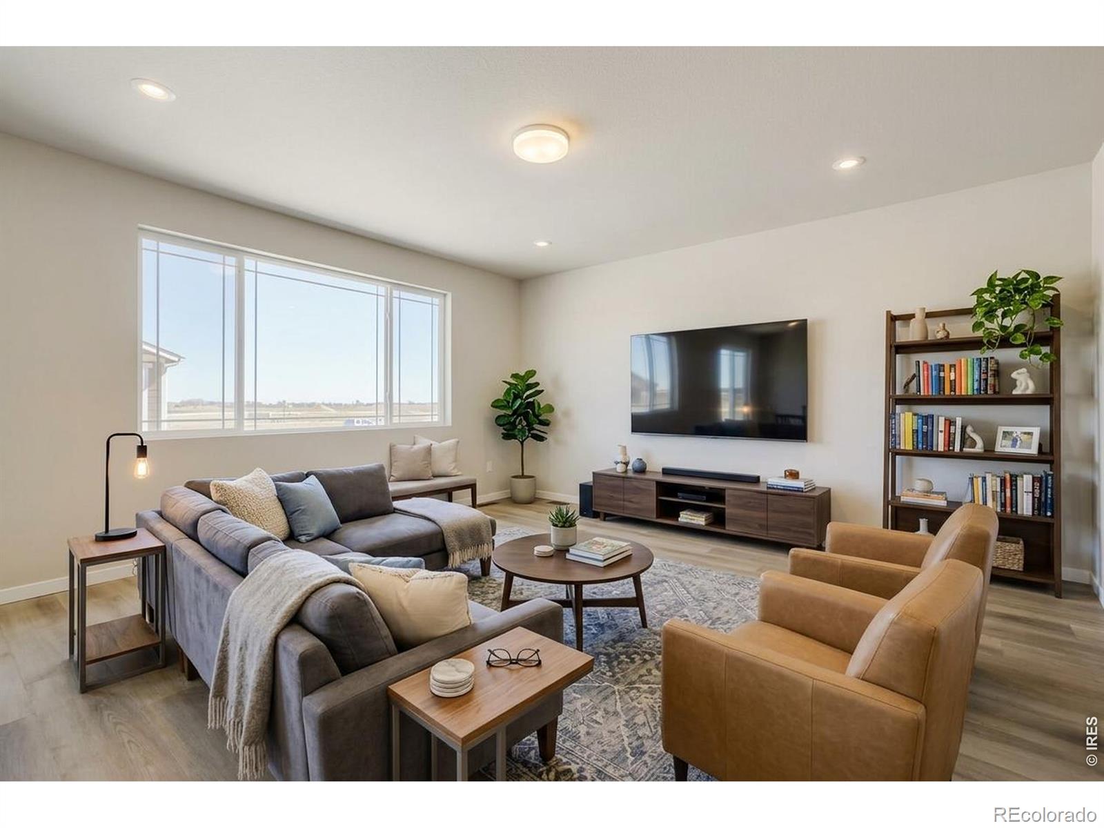 MLS Image #2 for 216  sugar beet lane,berthoud, Colorado