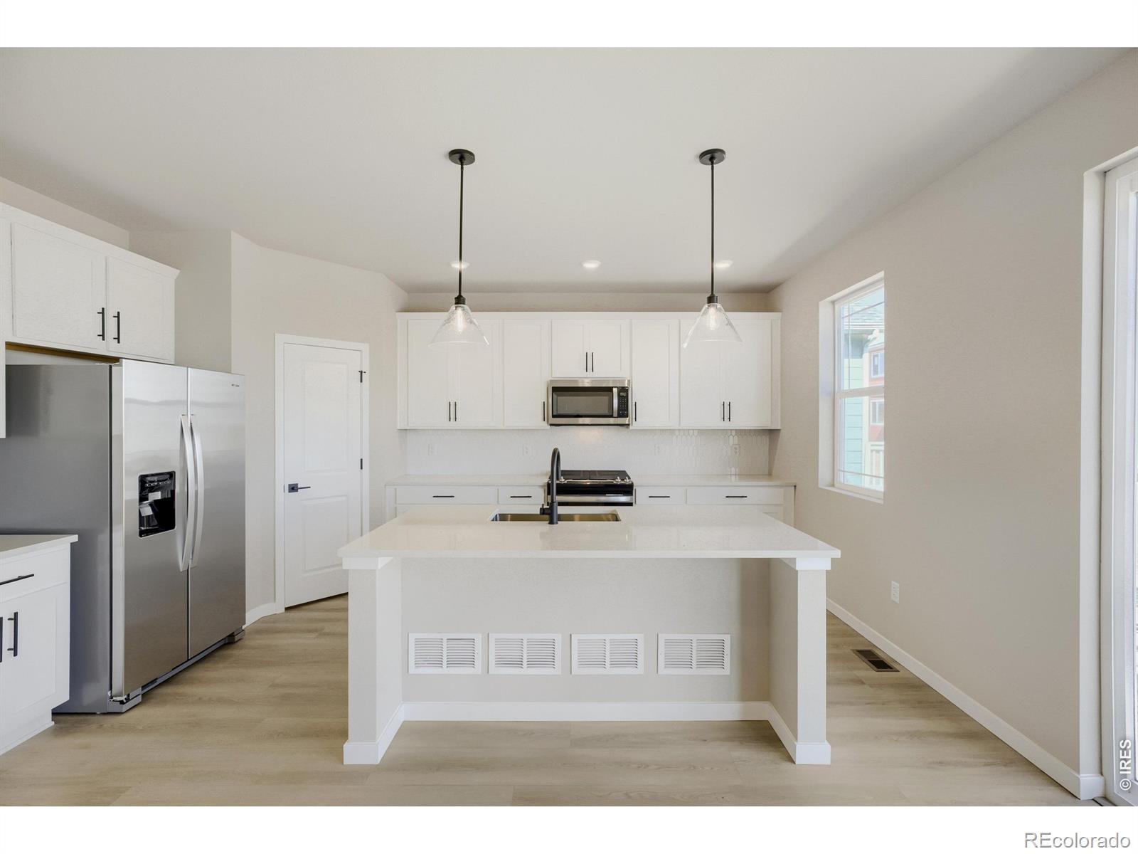 MLS Image #22 for 216  sugar beet lane,berthoud, Colorado