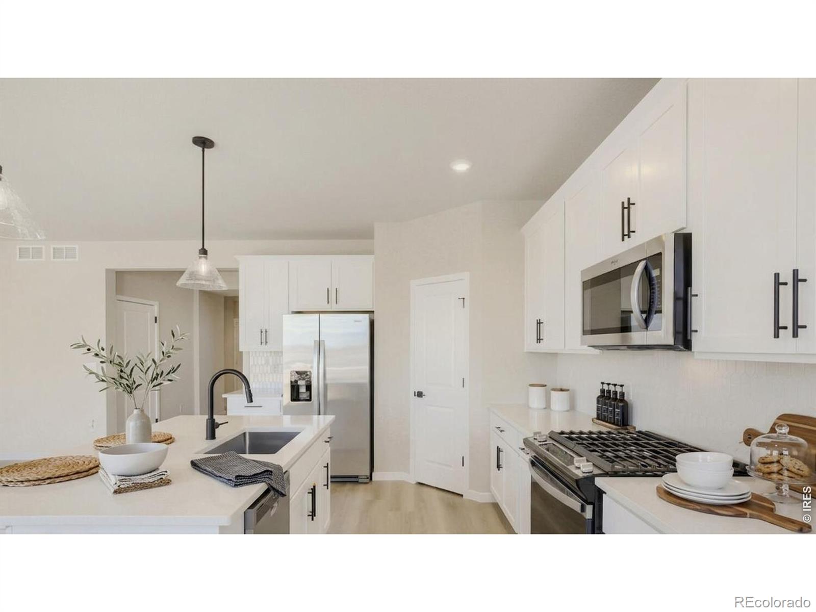 MLS Image #4 for 216  sugar beet lane,berthoud, Colorado