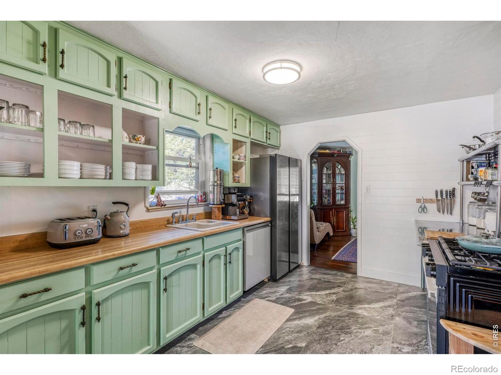 MLS Image #7 for 785 s navajo street,denver, Colorado