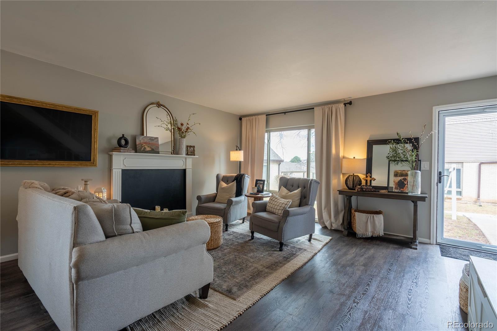 MLS Image #5 for 4617 w ponds circle,littleton, Colorado