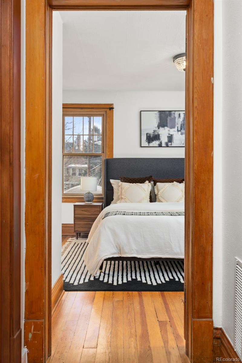 MLS Image #14 for 1344 n marion street,denver, Colorado
