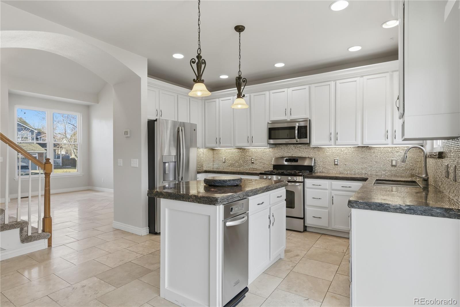 MLS Image #10 for 3807  garnet way,highlands ranch, Colorado