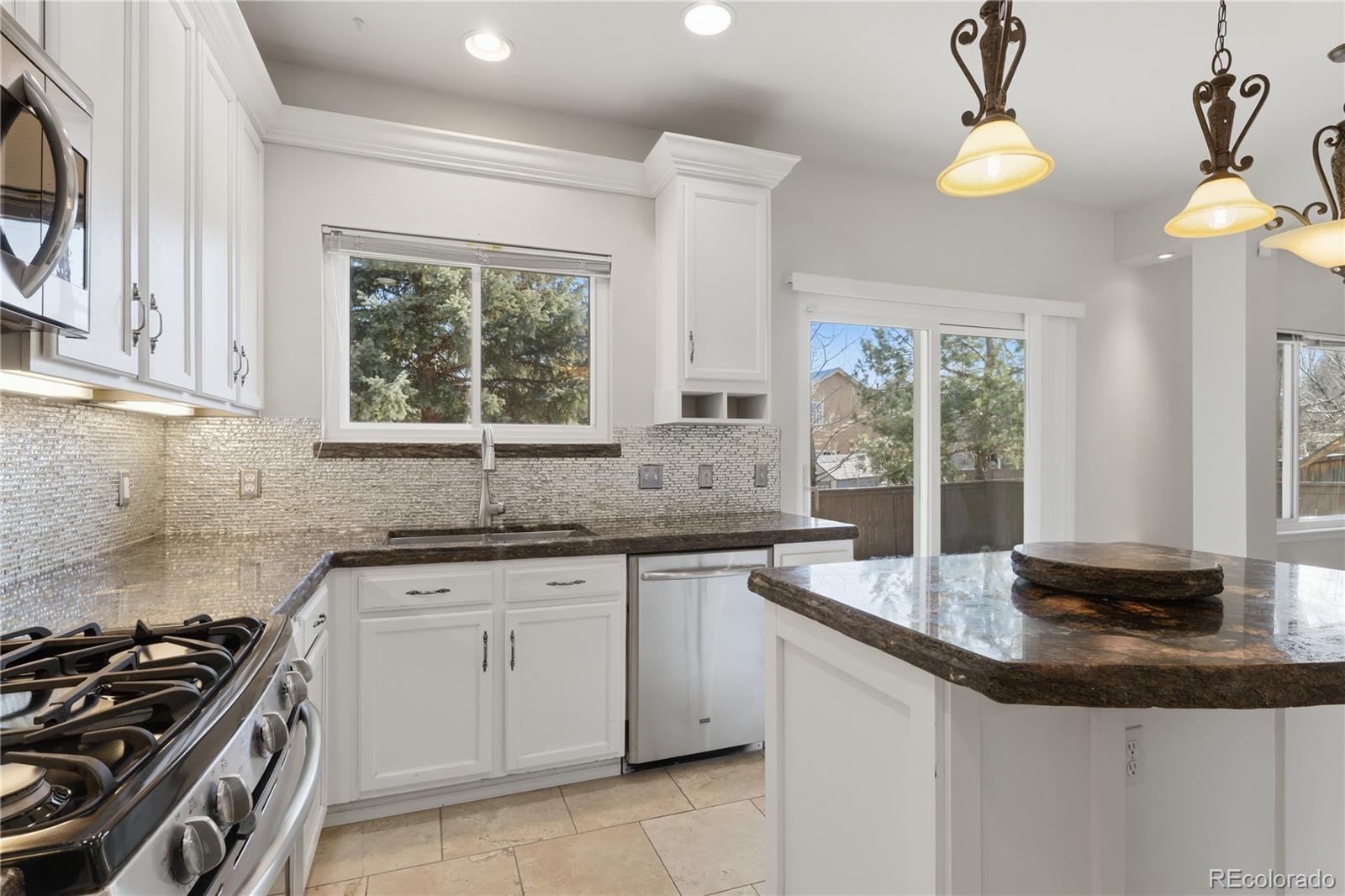 MLS Image #7 for 3807  garnet way,highlands ranch, Colorado