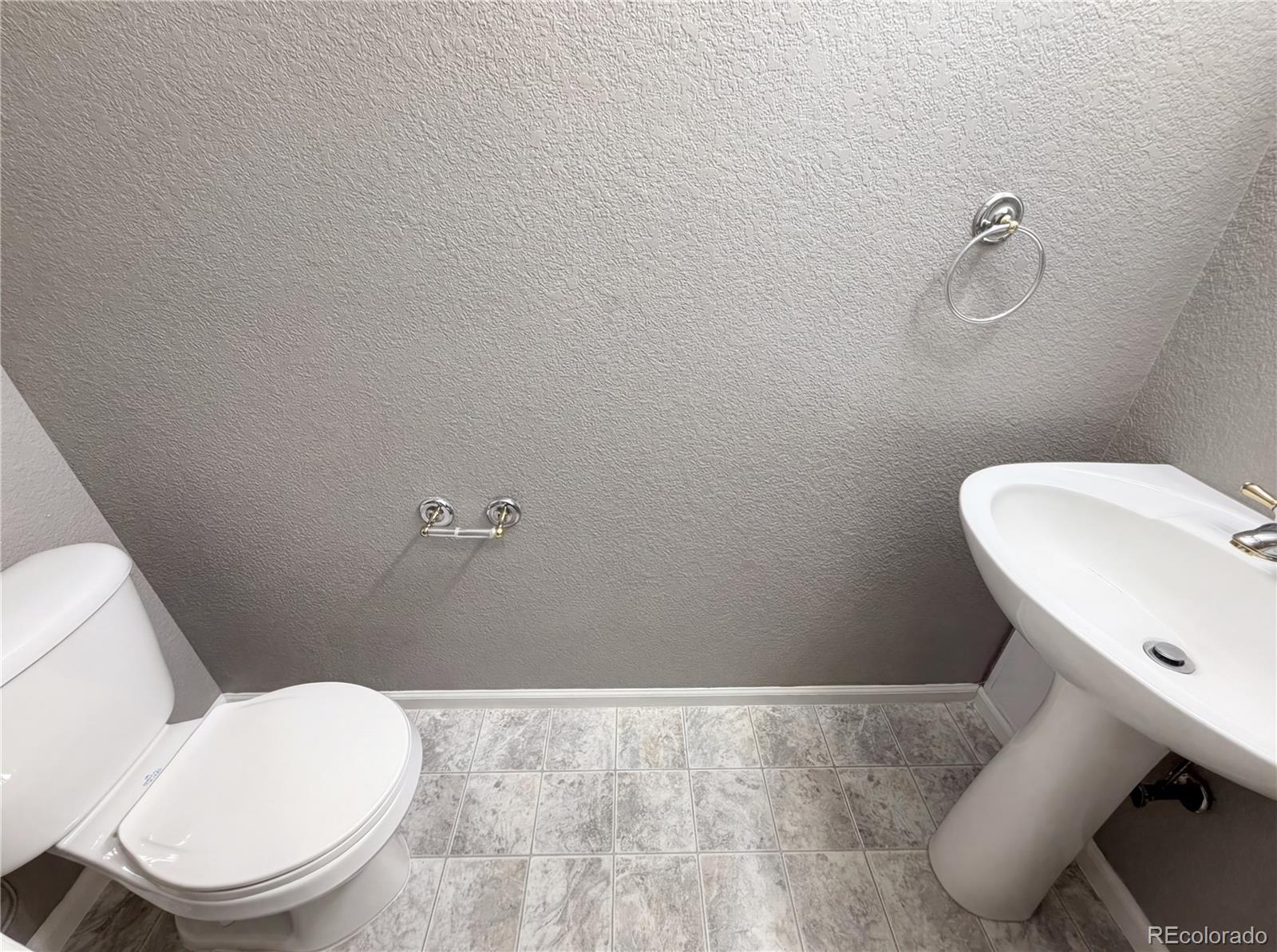 MLS Image #16 for 20000  mitchell place,denver, Colorado