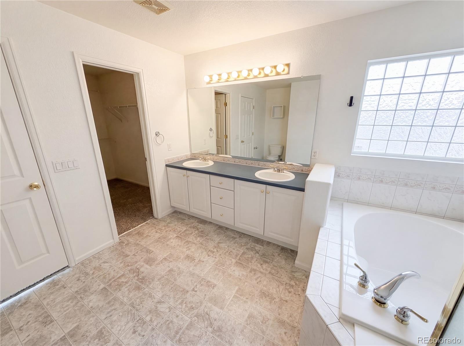 MLS Image #19 for 20000  mitchell place,denver, Colorado