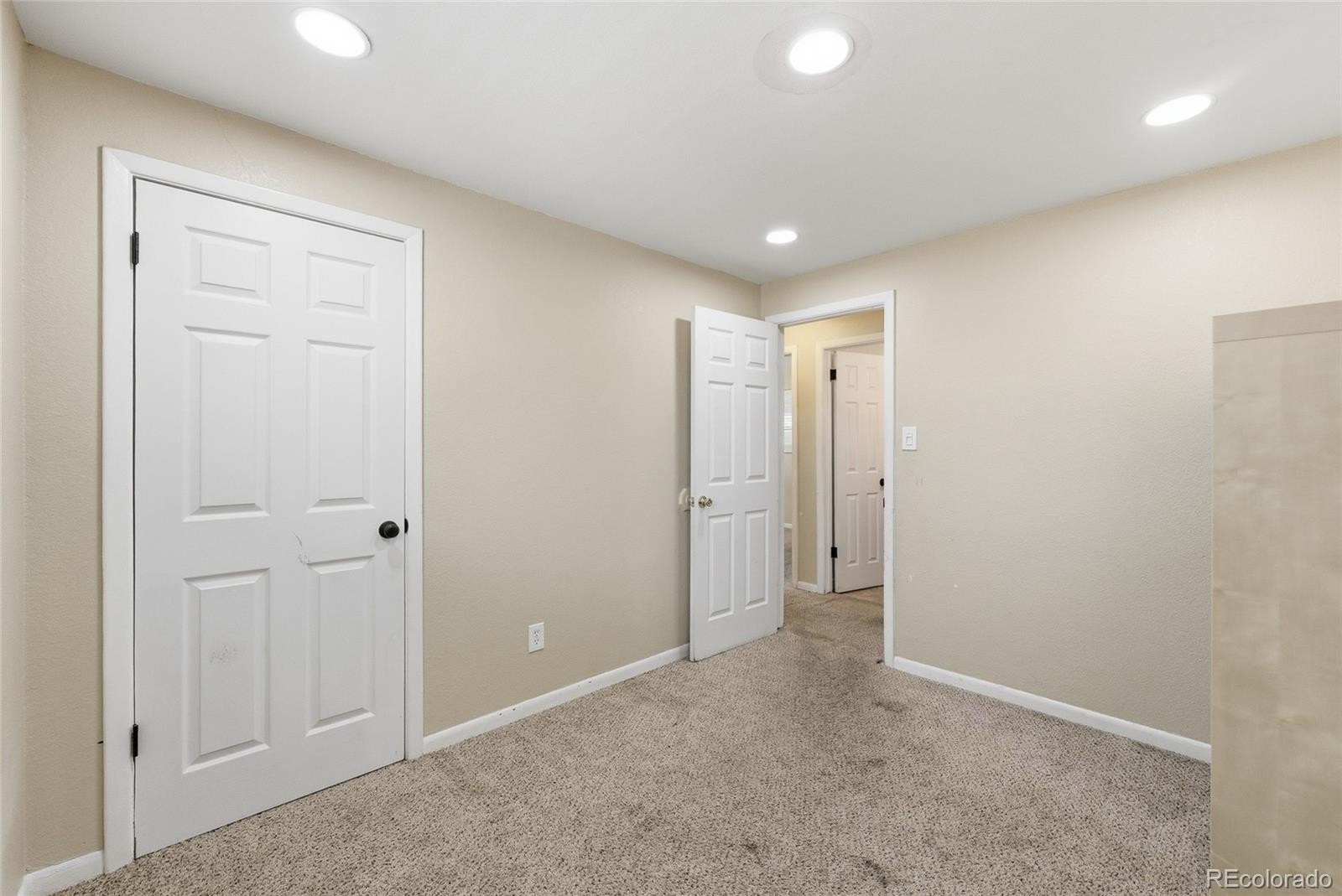 MLS Image #11 for 12244 e kentucky avenue,aurora, Colorado