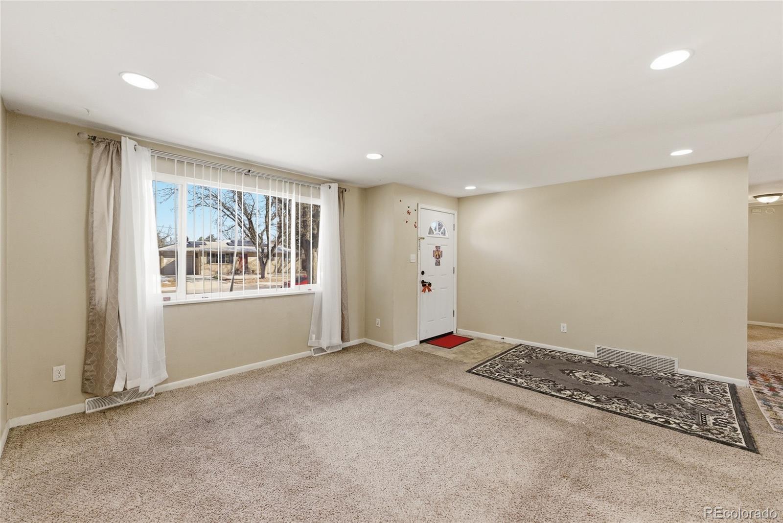 MLS Image #3 for 12244 e kentucky avenue,aurora, Colorado